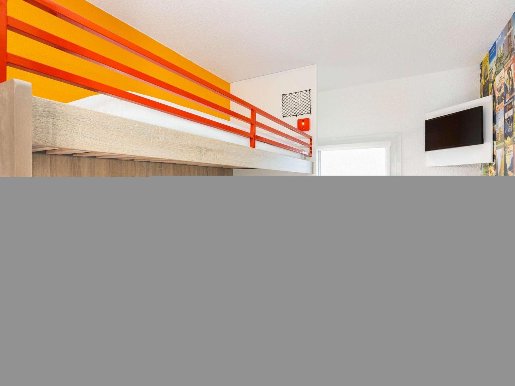 Hotelf1 Frejus Roquebrune Sur Argens Екстер'єр фото